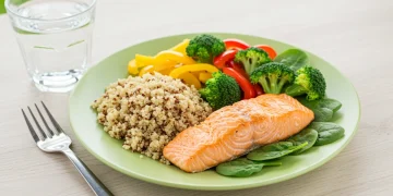 Balanced healthy meal for blood sugar control